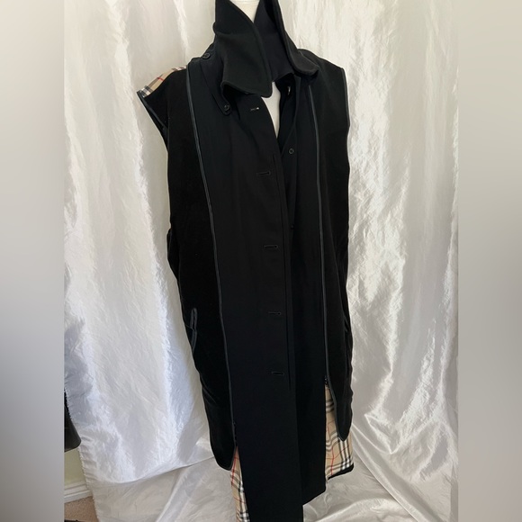 Burberry Black Long Trench Coat Man’s EU 42R - Picture 8 of 17